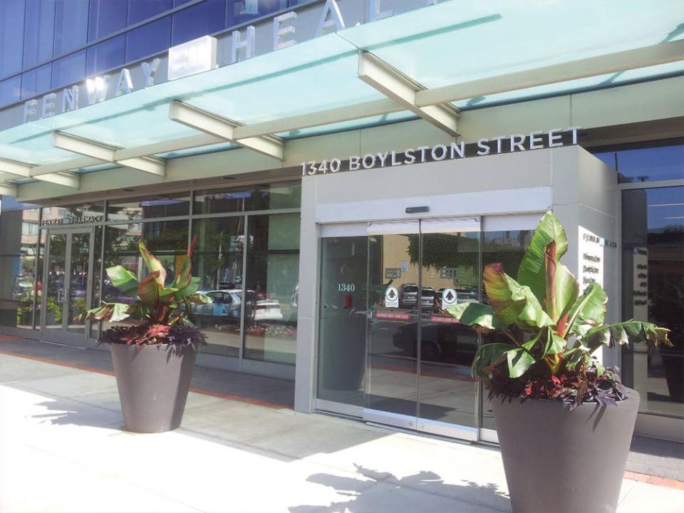 Photo by Monika M. Wahi, via Wikimedia Commons.